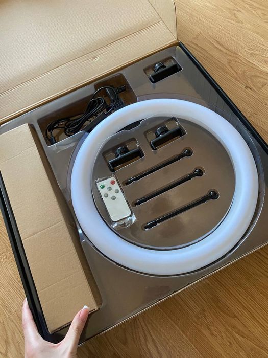 Кільцева лампа Live - 14 T