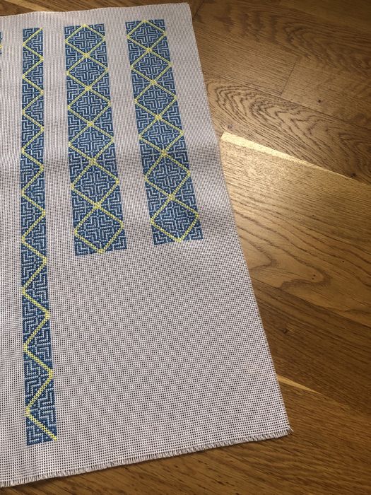 Заготовка для чоловічої вишиванки