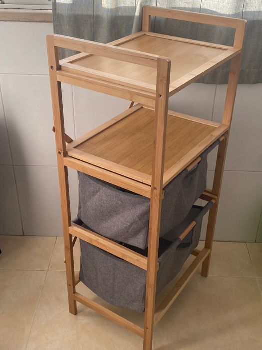 Estante de bambu