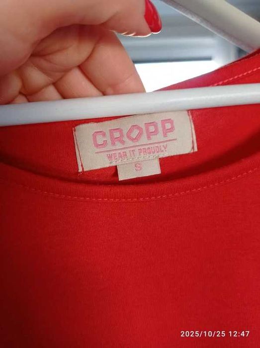 Czerwona bluzka z krótkim rękawem basic capsule minimal red summer tee Cropp S