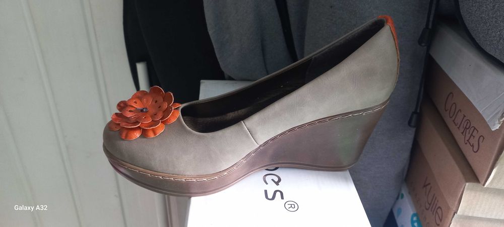 Buty nowe damskie