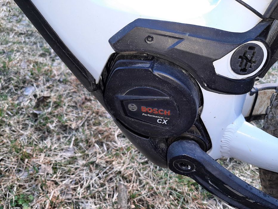 CUBE Reaction Hybrid Pro 750