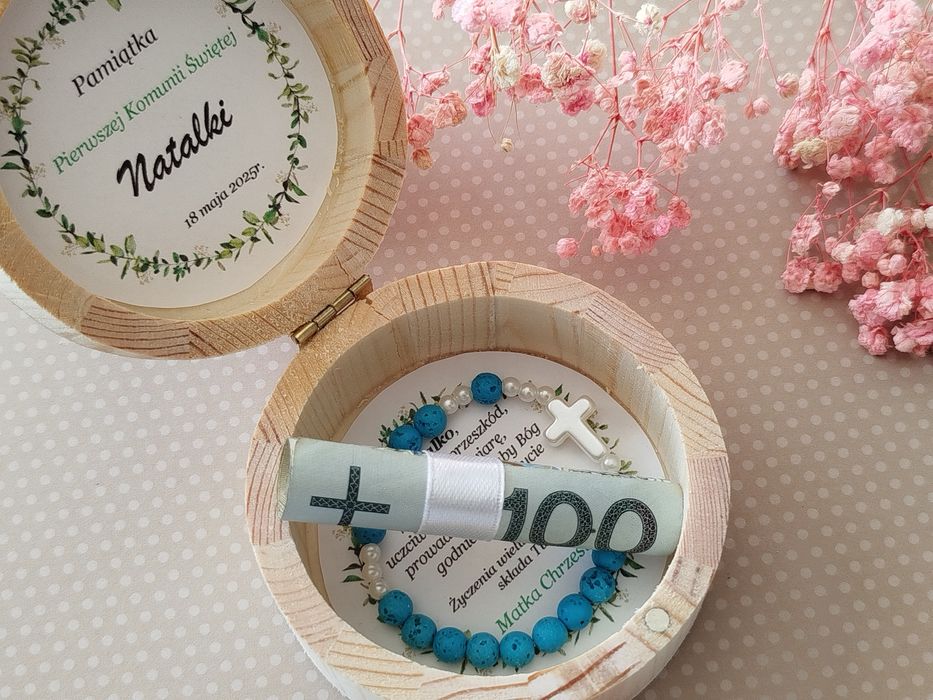 Bransoletka RÓŻANIEC w drewnianym personalizowanym pudełku Komunia