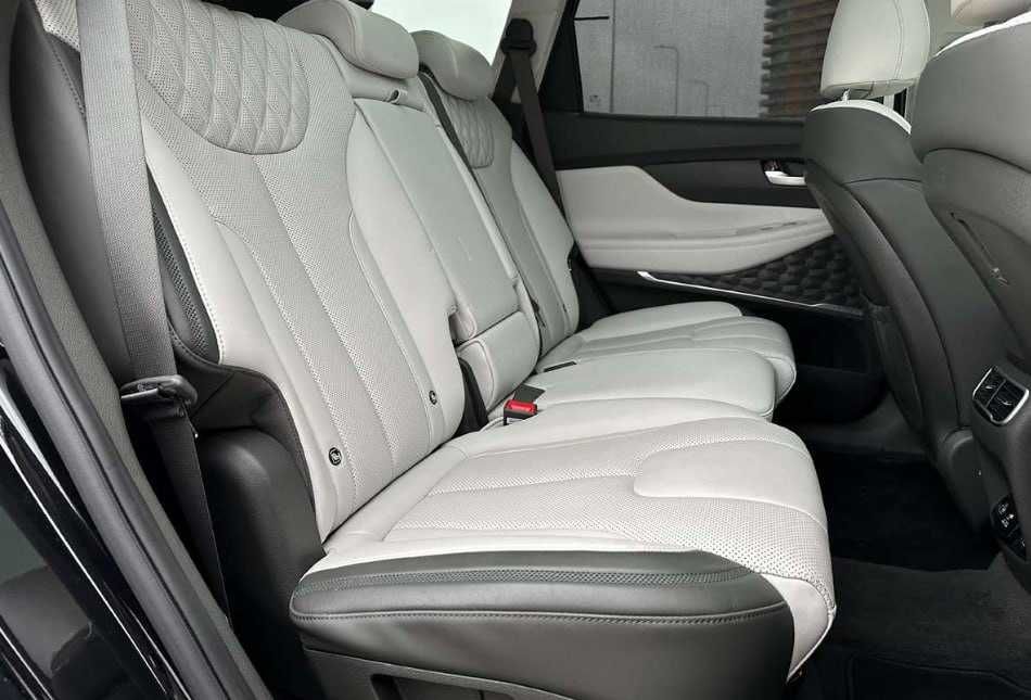 Продам Hyundai Santa Fe 2021 року