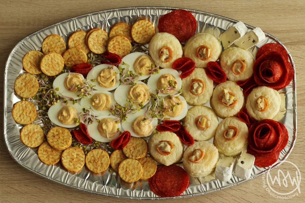 Catering okolicznościowy z dostawą, patery mięsne, przekąski