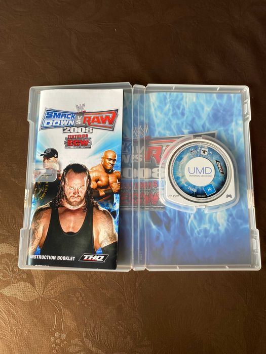 Jogo para a PSP portátil - SMACKDOWN VS RAW - 2008 - Usado