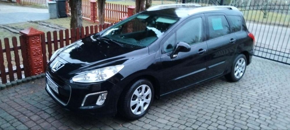Peugeot 308 SW 2012