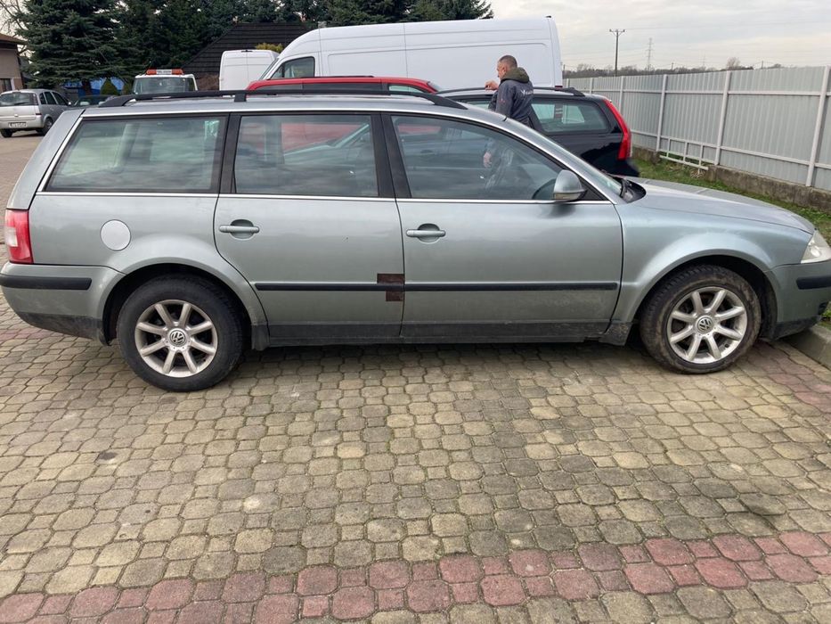 Двері передні задні Volskwagen Passat B5+ Пассат Б5