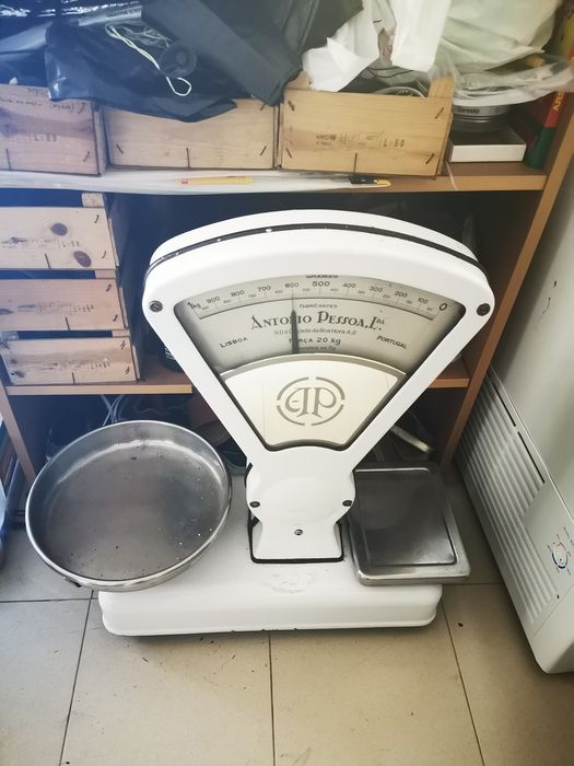 Vendo balança antiga