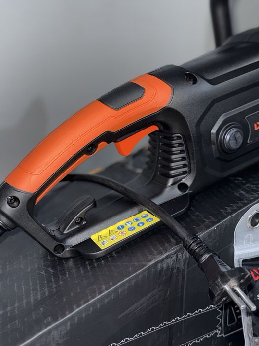 Електрична пила пилка Дніпро dse-24ds НОВА!!!