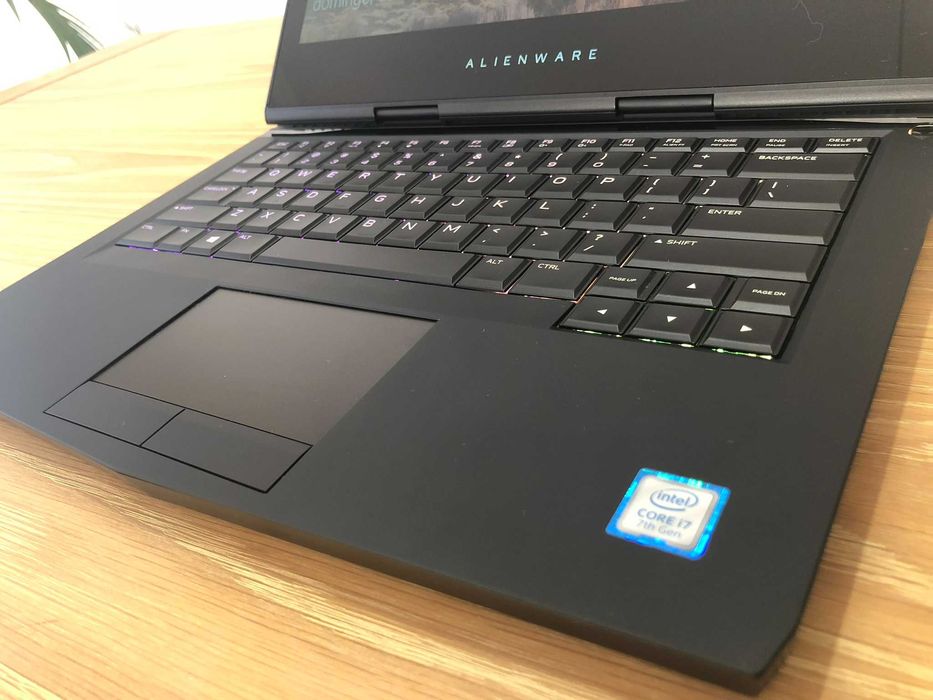 Alienware 13 R3 Gtx1060, OLED Touchscreen.64751884225153122