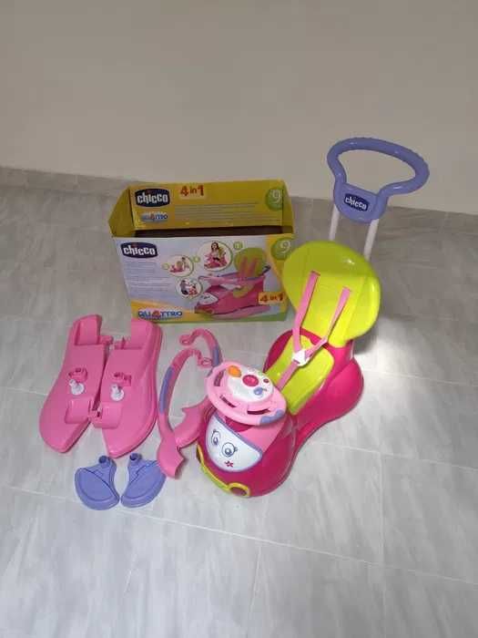 Andador Chicco com 4 modalidades diferentes.