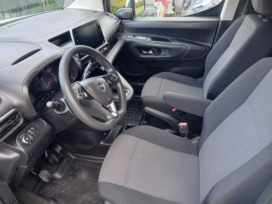 Sprzedam opel combo furgon 2019 rok