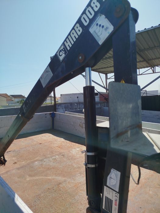 Grua Auxiliar HIAB 008T