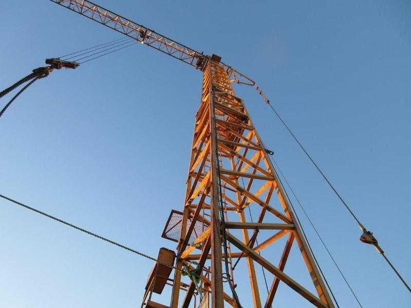 Баштовий кран Liebherr 63 K будівельний самомонтуємий 6 т