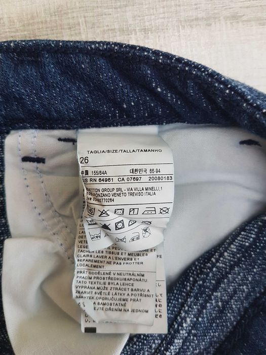 Продам утеплені  джинси фірми BENETTON.