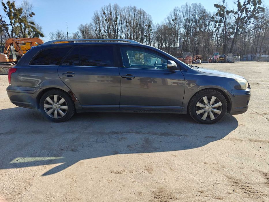 Toyota Avensis 2,0 benz 150KM 2008