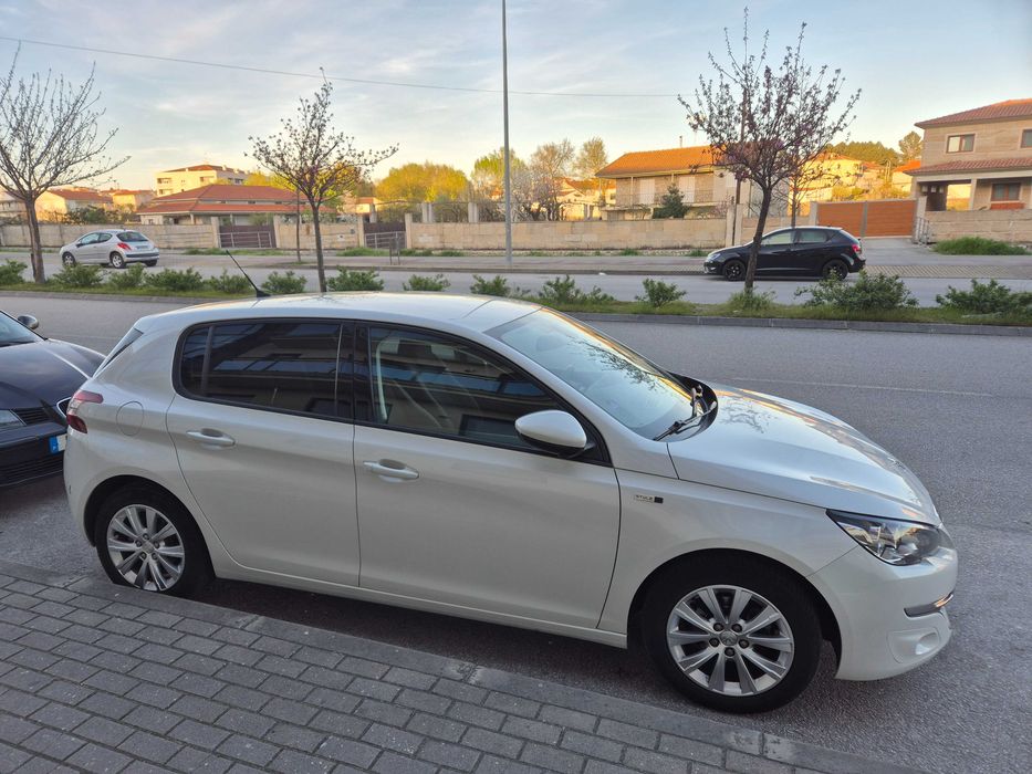 Peugeot 308 2016 110cv versão Style