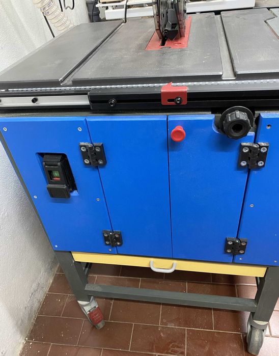 Serra de bancada para madeira