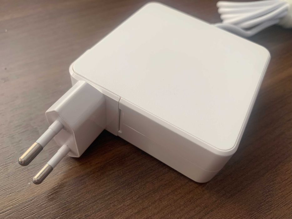 Carregador Macbook Pro Retina 13" USB-C De 61 W