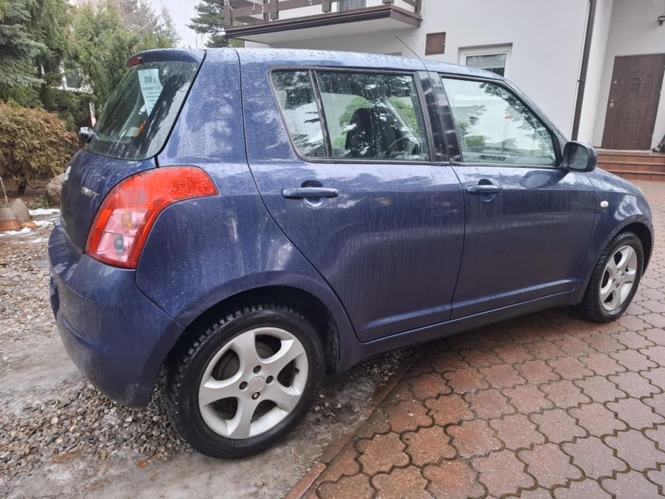 Suzuki Swift - ekonomiczny 1,3 - 2008 rok
