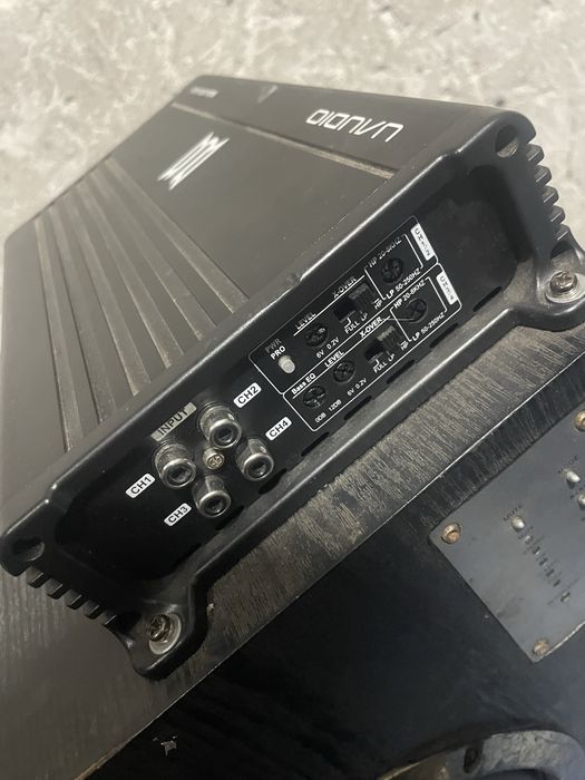 4-канальний підсилювач DL Audio Malva MVA-80.4 + сабвуфер Logicfox