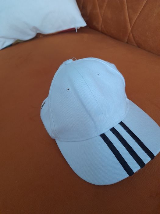 Czapka męska z daszkiem