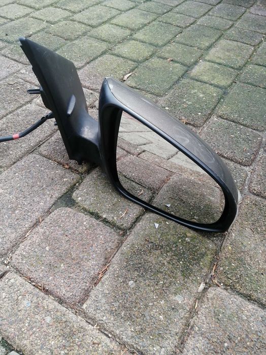 Toyota Corolla E16 lusterko prawe