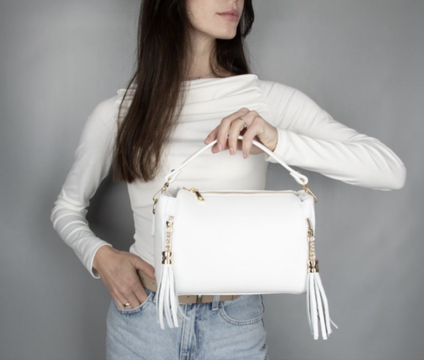 Сумка шкіряна біла бежева чорна Італія Мягкая сумка кожаная через плеч