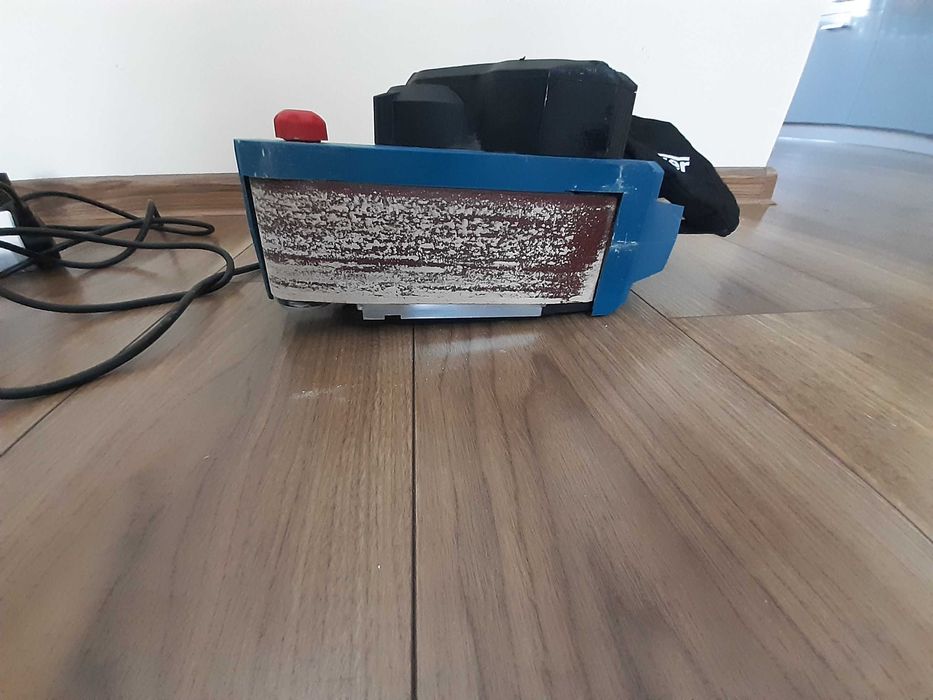 Szlifierka taśmowa Erbauer EBS950 950W + TORBA