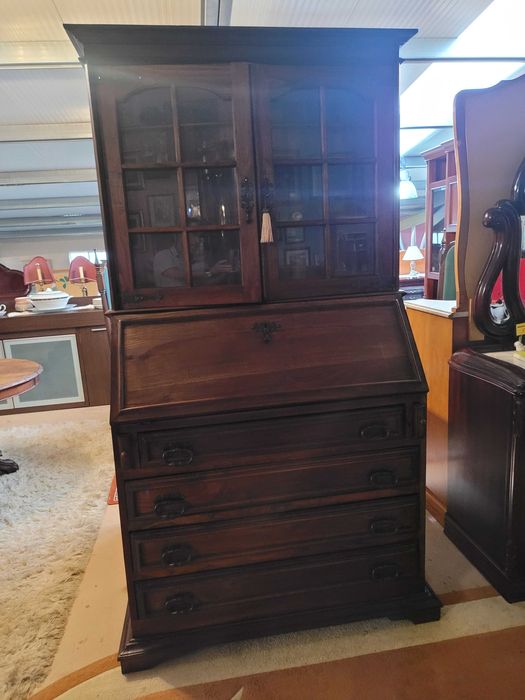 Escrivaninha em madeira maciça estilo rustico - óptimo estado