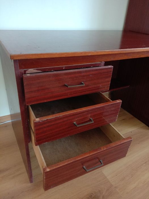 Стол пісьмовий бу