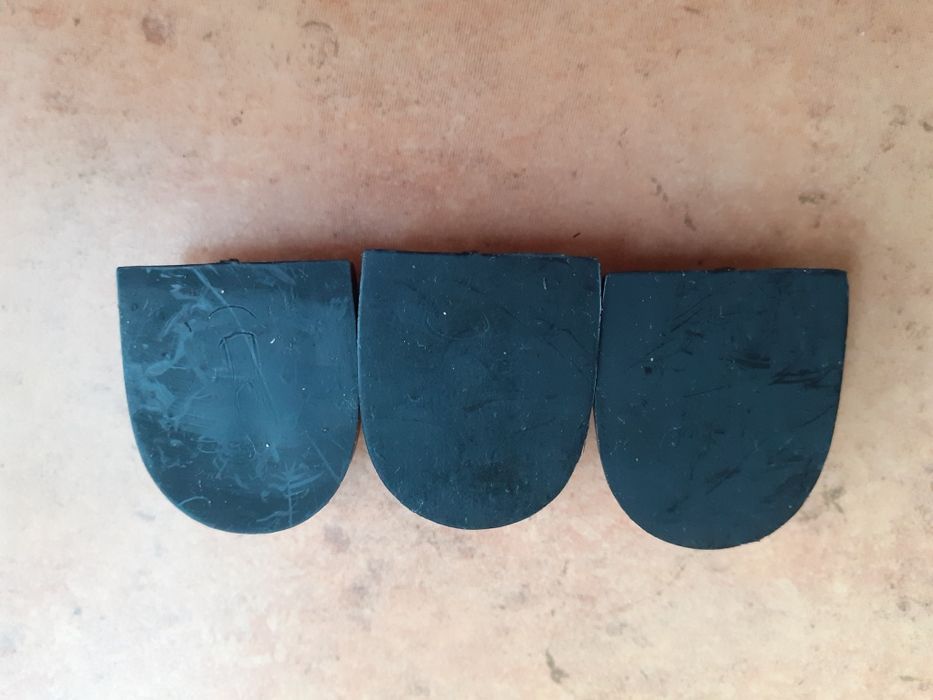 3 nowe czarne fleki do butów damskich