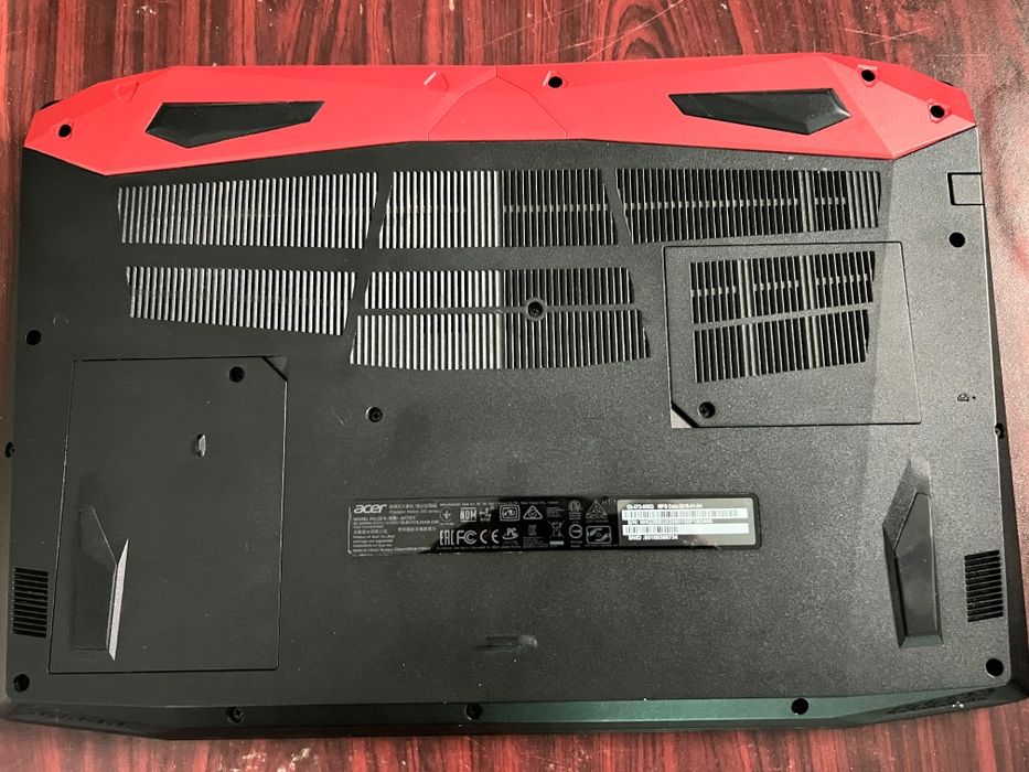 Ігровий ноутбук ASER PREDATOR N17C1