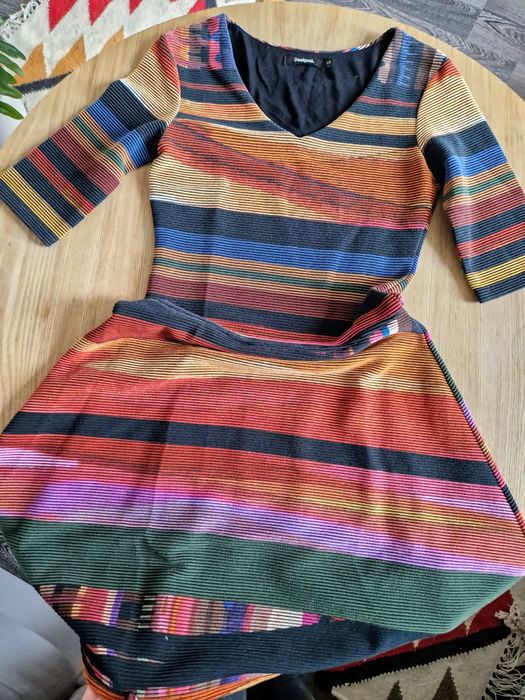 Sukienka Desigual elastyczna Rozmiar xs