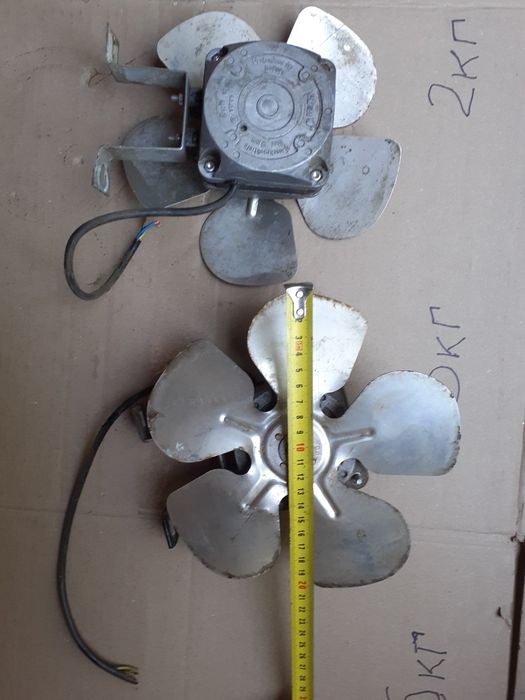 Вентилятор охлаждения.