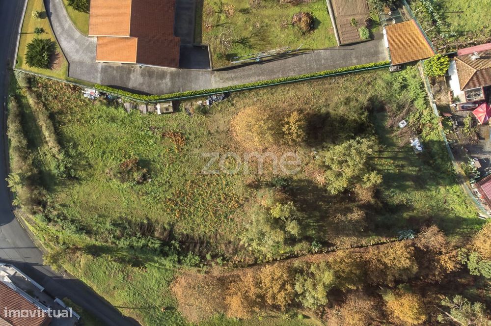 Terreno Urbano em Gonça, Guimarães