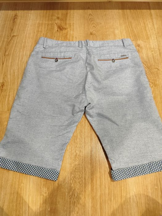 Eleganckie męskie krótkie spodenki - rozm.. 32