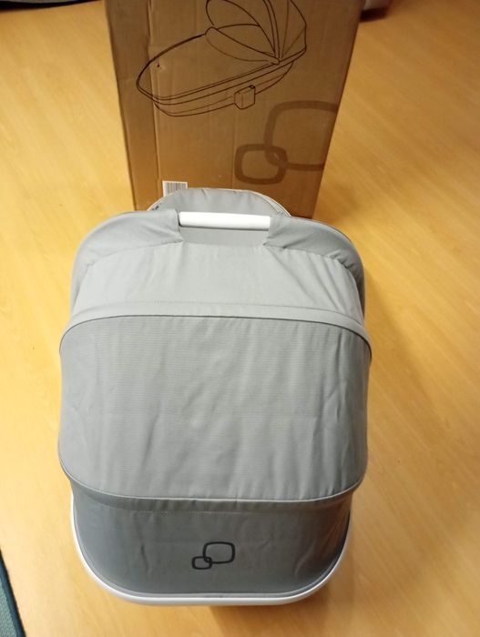 Alcofa dobrável Quinny foldable carrycot