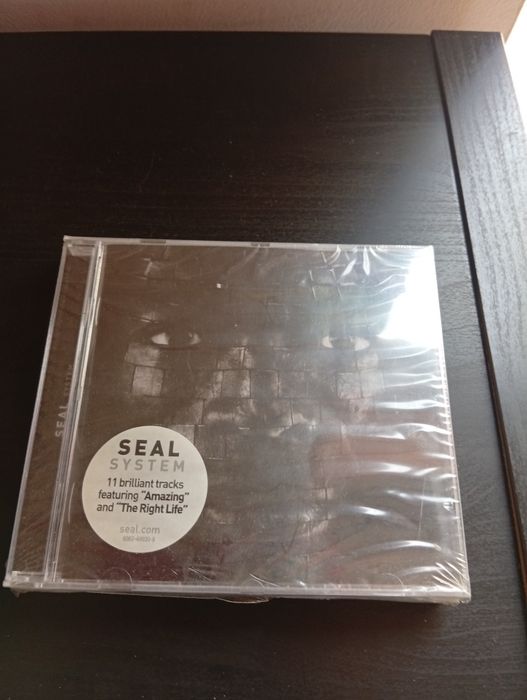 Seal album system