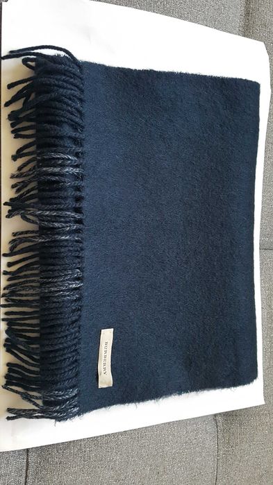 Burberry kaszmirowy szal