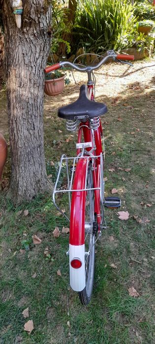 Pasteleira anos 60/70 com mudanças  restaurada..