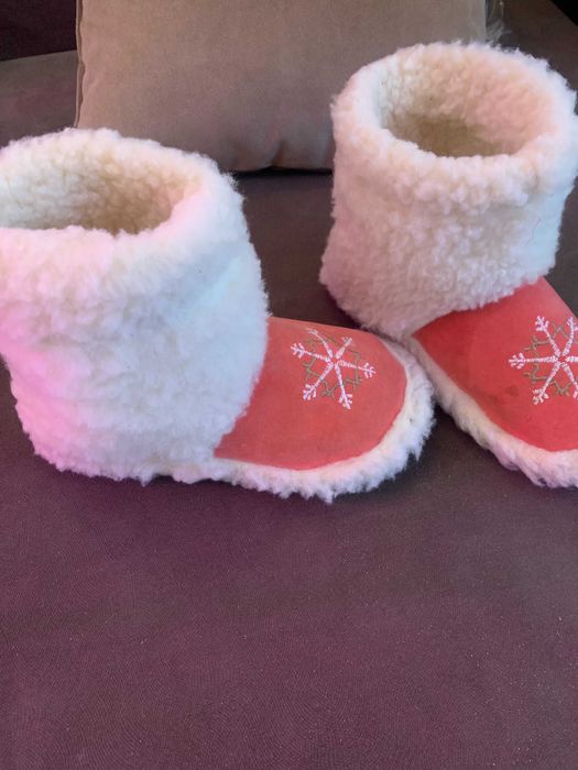 Чуни женские из овечьей шерсти  по стельке 24,5 -25 см