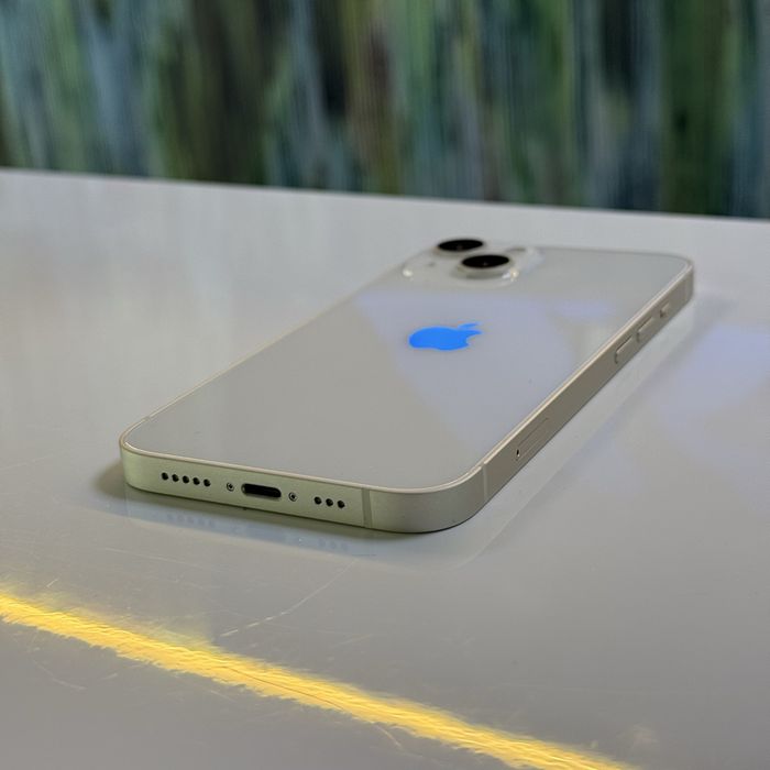 Айфон Apple iPhone 13 Starlight 256 GB Білий Neverlock ГАРАНТІЯ