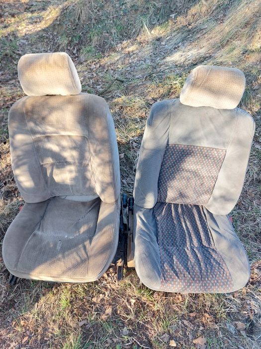 Сидения Renault 19 передние кресла

рено