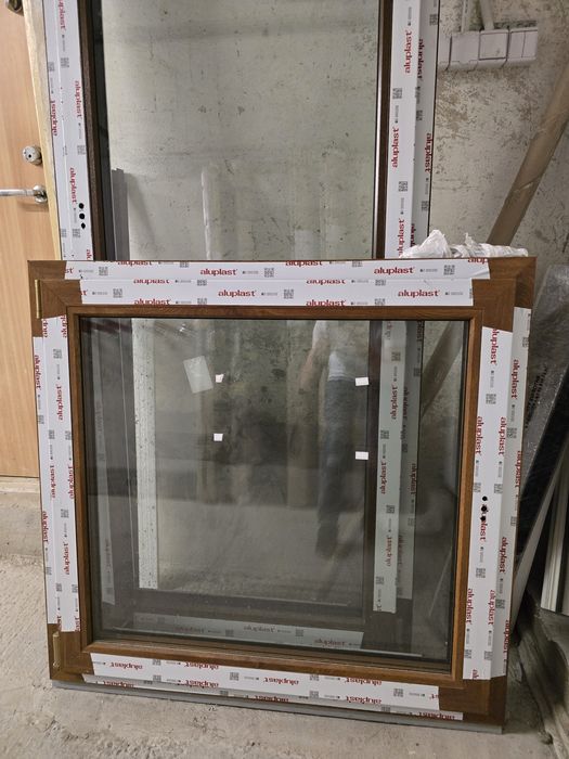 Okno PCV RU kolor złoty dąb wymiar 1060x1000