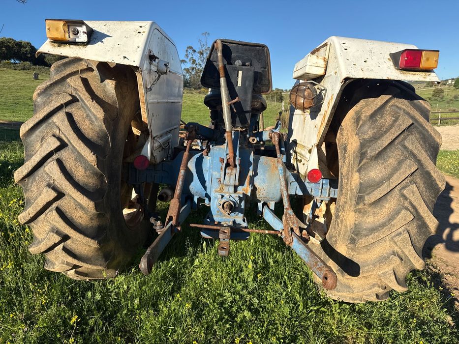 Tractor Ford 4000