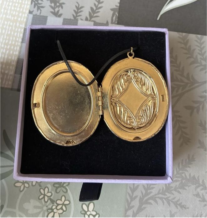 Вінтажний кулон- локет