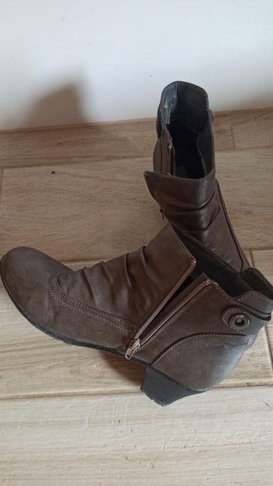 Botki wiosna Naturella 39 na obcasie 5,5 cm