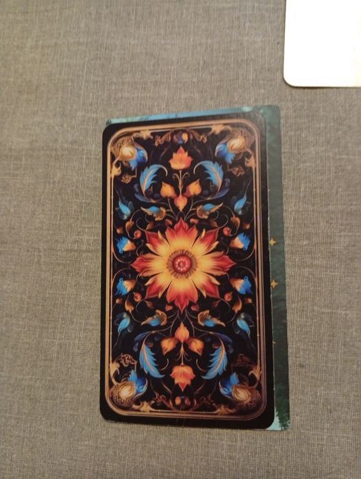 Таро гарно про мальовані художньо паркани